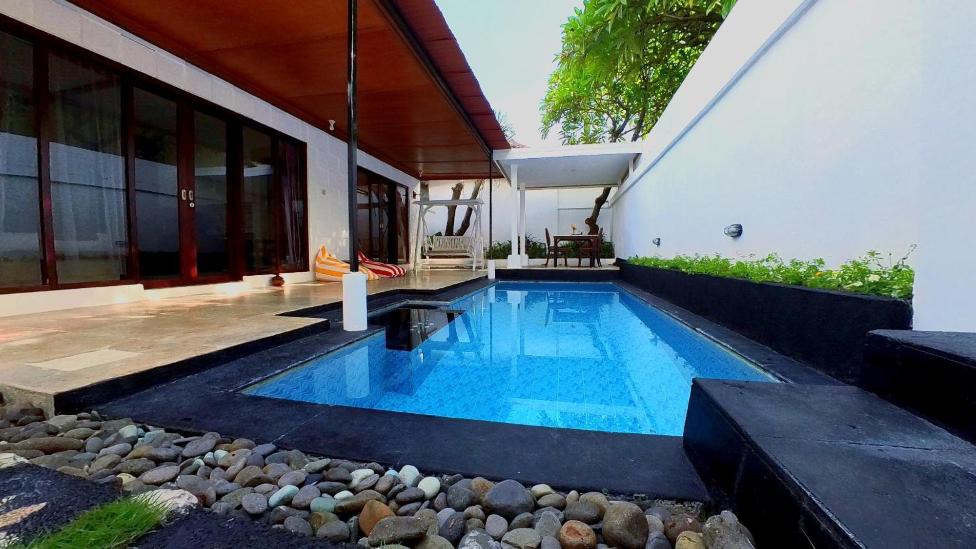 One Bedroom Private Villa Kuta Семіньяк Екстер'єр фото