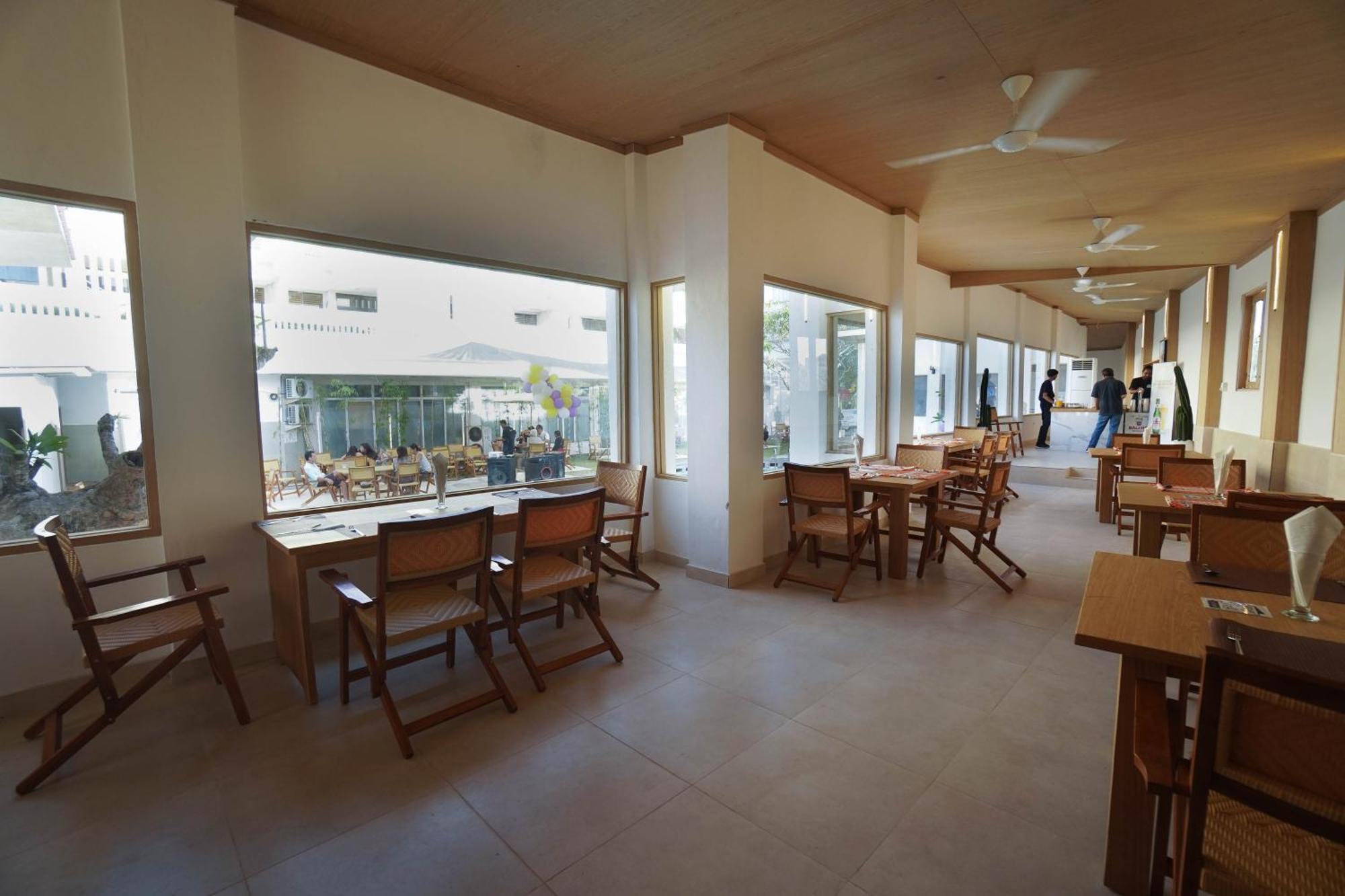 One Bedroom Private Villa Kuta Семіньяк Екстер'єр фото