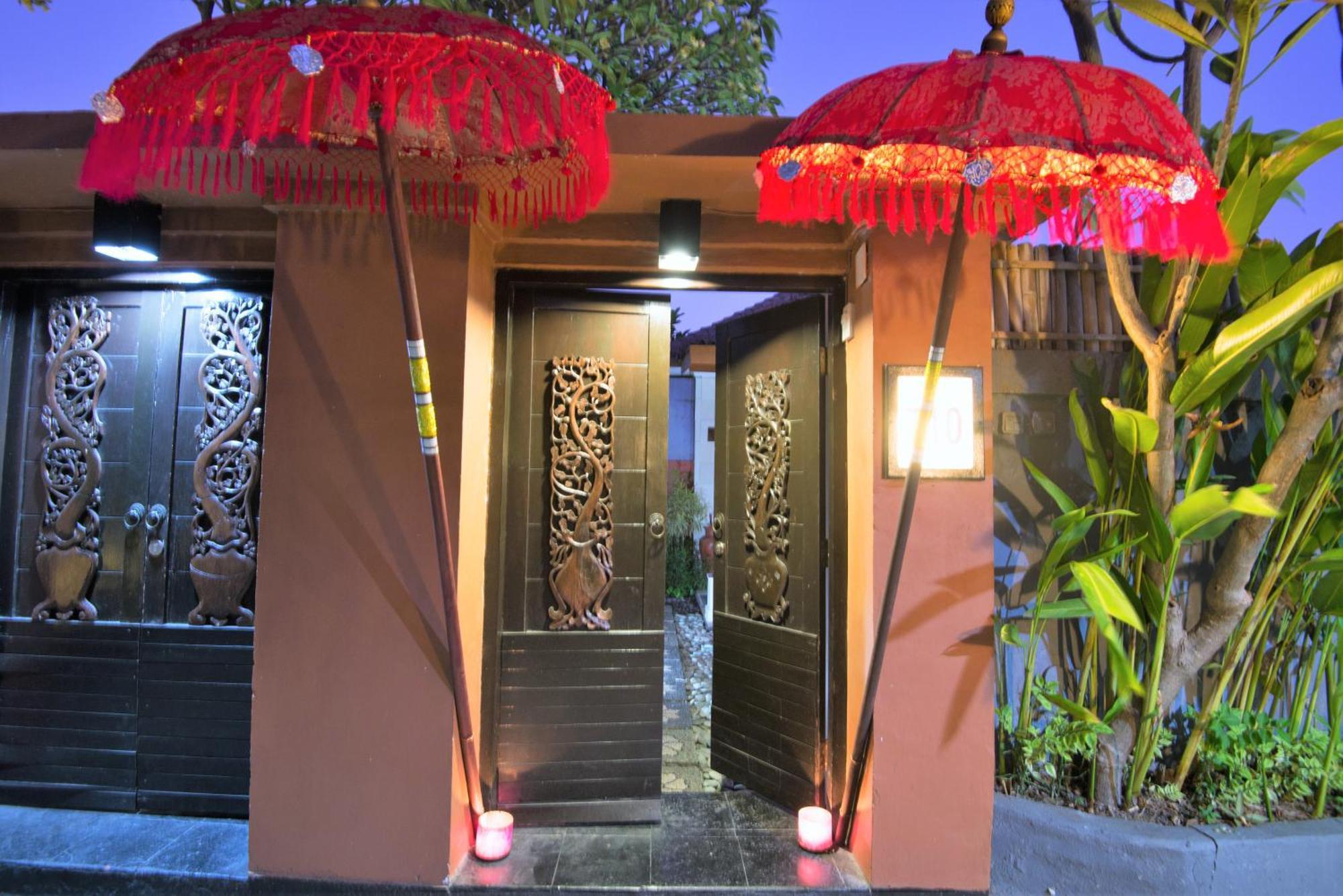 One Bedroom Private Villa Kuta Семіньяк Екстер'єр фото