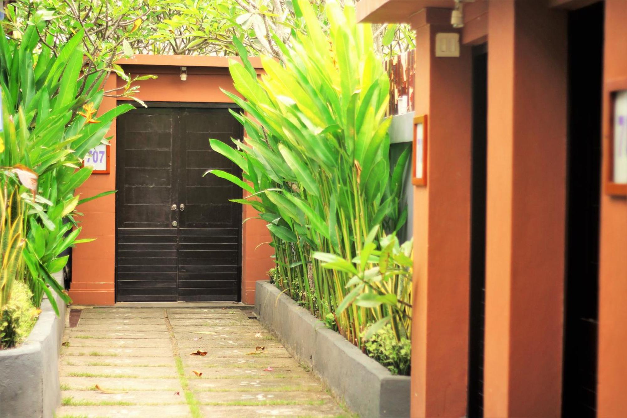 One Bedroom Private Villa Kuta Семіньяк Екстер'єр фото
